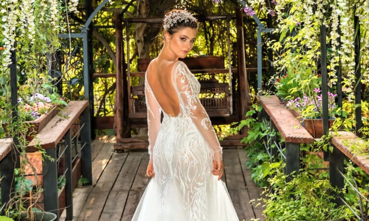 robe de mariée blanche traditionnelle vêtements de mariée Roma Wedding Styling Almere